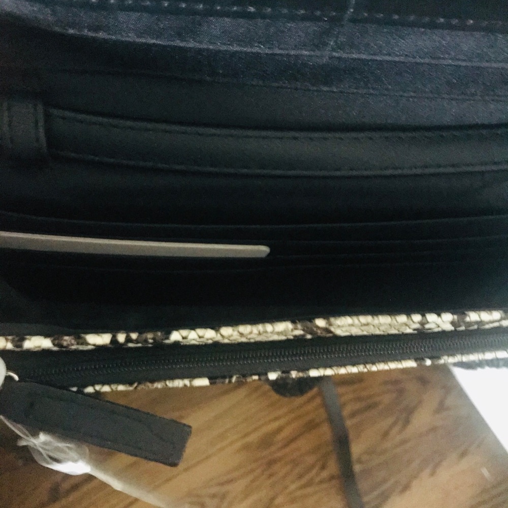 Kenneth Cole bundle - Picture 3 of 8